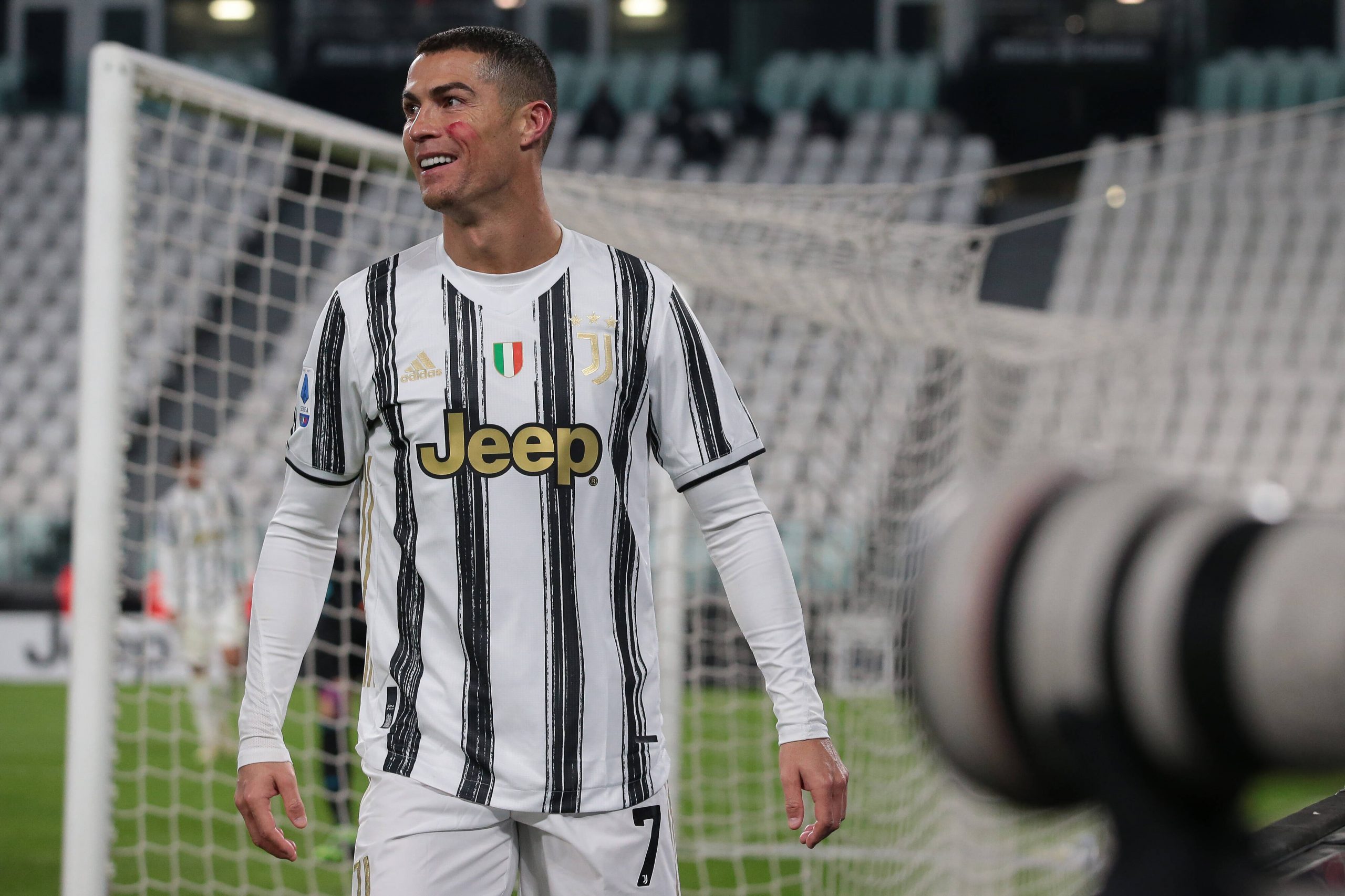 Cristiano Ronaldo dans le onze type 2020 de l'IFFHS Cristiano Ronaldo