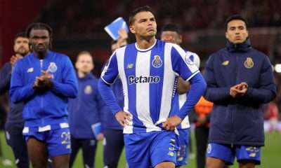 FC Porto et Sporting CP à l'échauffement à l'Estádio do Dragão avant la demi-finale retour de la Taça de Portugal 2026